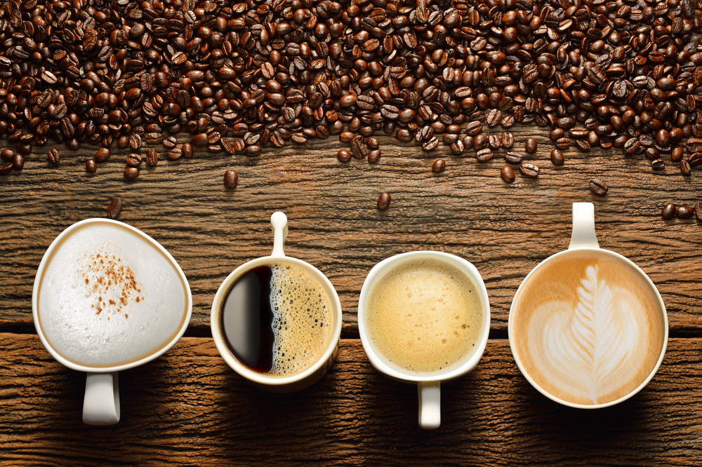Leckere Kaffeespezialitäten und Kaffeebohnen